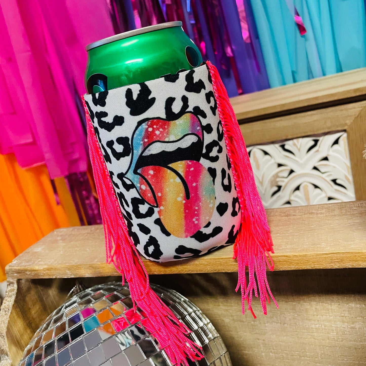 RC34 Snow Leopard Rainbow Tongue